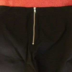 Back Zip, Stretchy Pants 12 W. NWOT